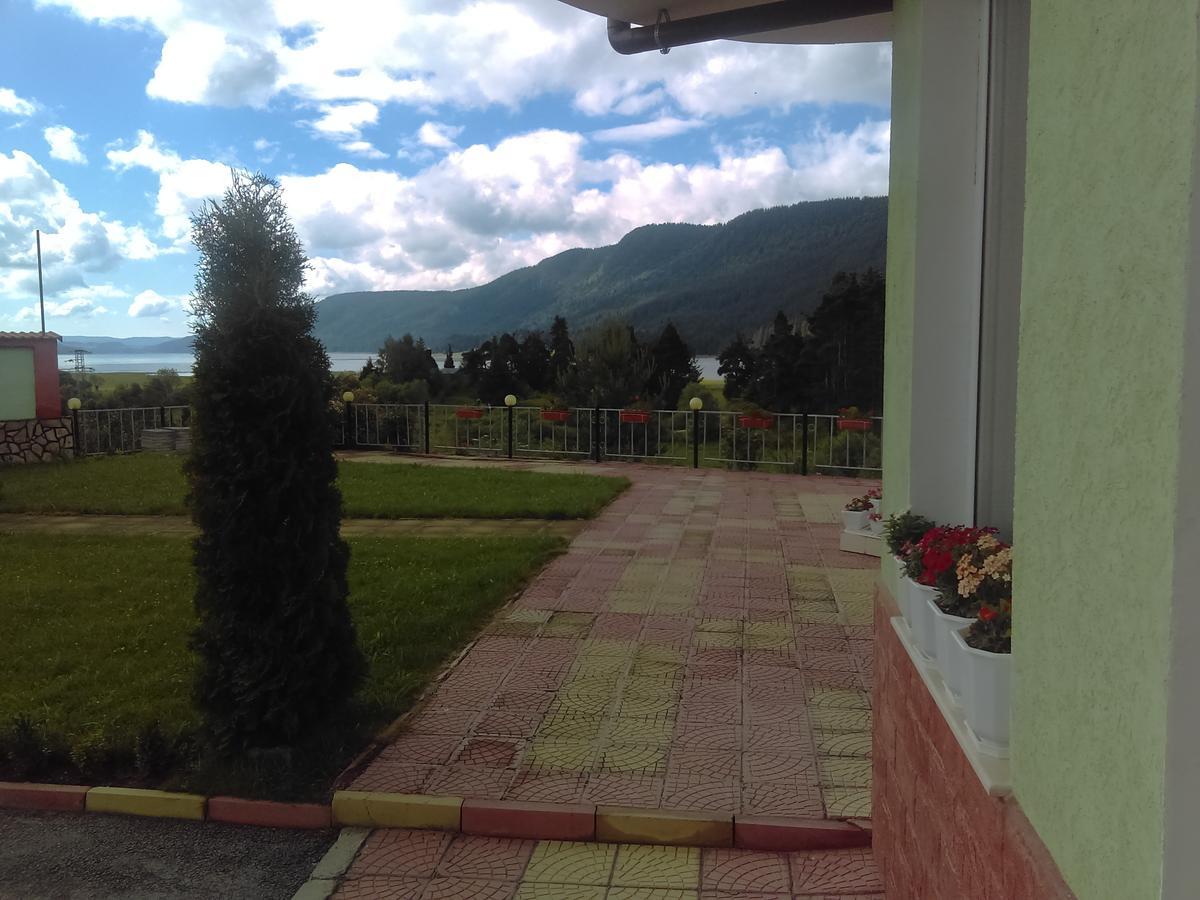 Family Hotel Panorama Sarnitsa Exterior photo