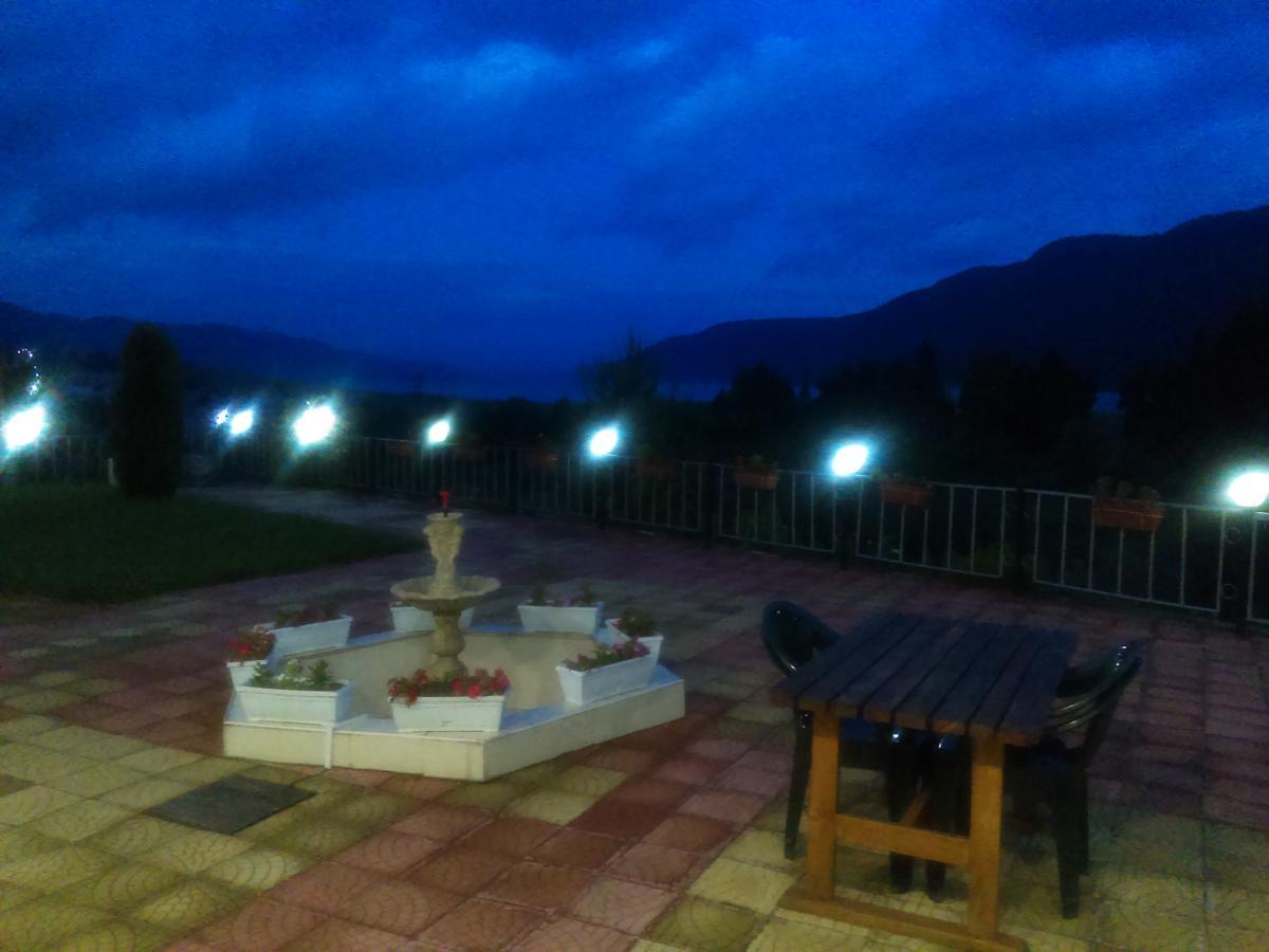 Family Hotel Panorama Sarnitsa Exterior photo