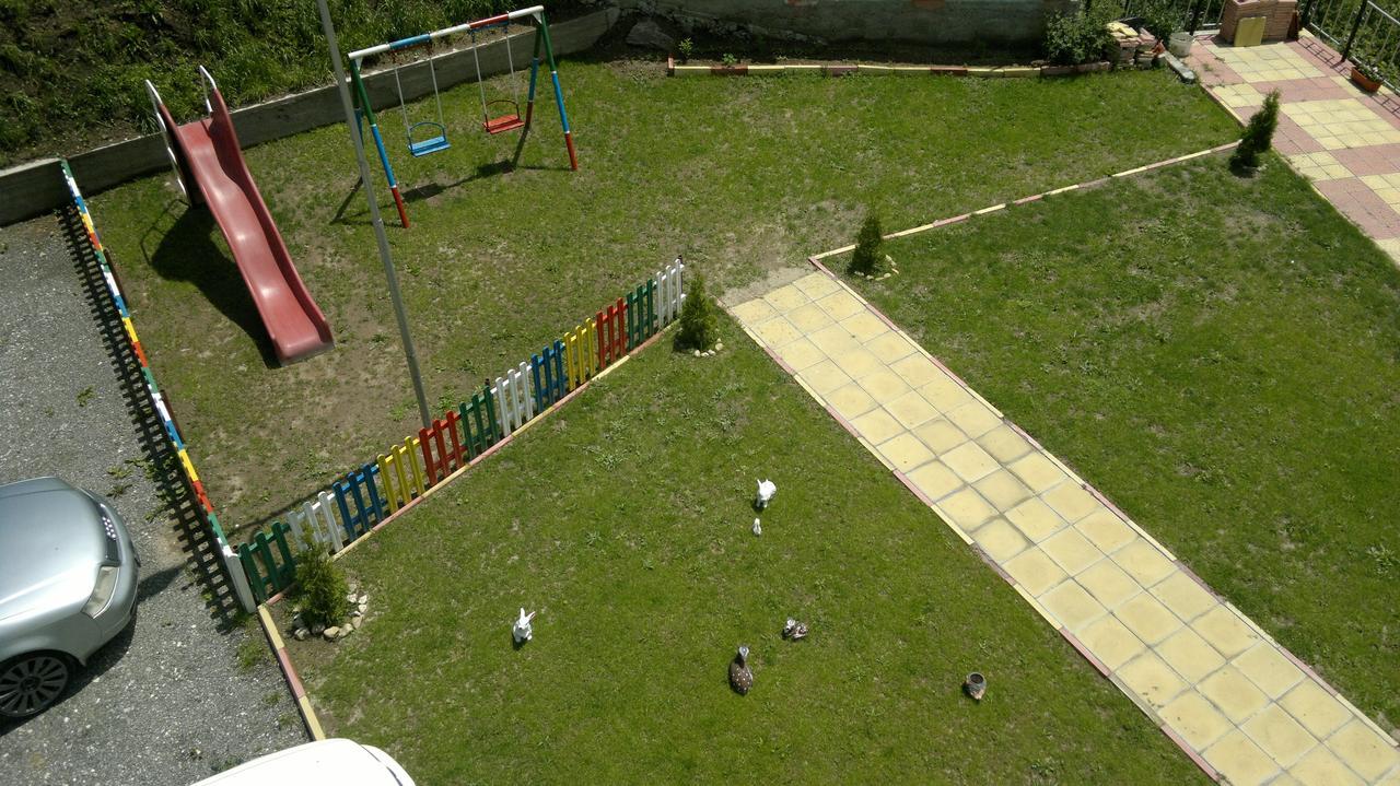 Family Hotel Panorama Sarnitsa Exterior photo